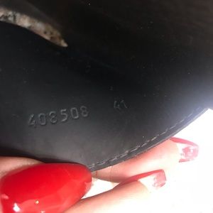 Gucci Slides (Authentic)